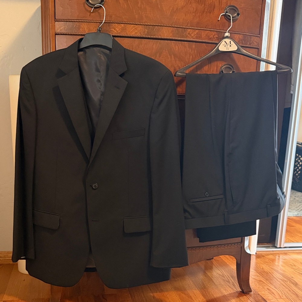 Elegant Black Men's Suit